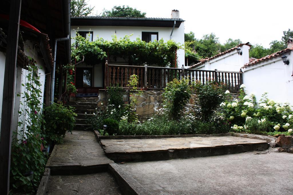 Hikers Hostel Veliko Tarnovo Exterior foto