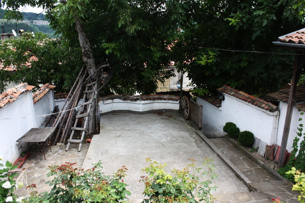 Hikers Hostel Veliko Tarnovo Exterior foto